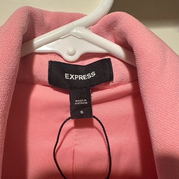 Gorgeous pink blazer from Express- never worn. Size Small. - Picture 2 of 3
